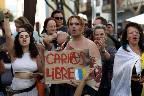 Dân Tây Ban Nha mãi chưa hết khổ vì khách du lịch